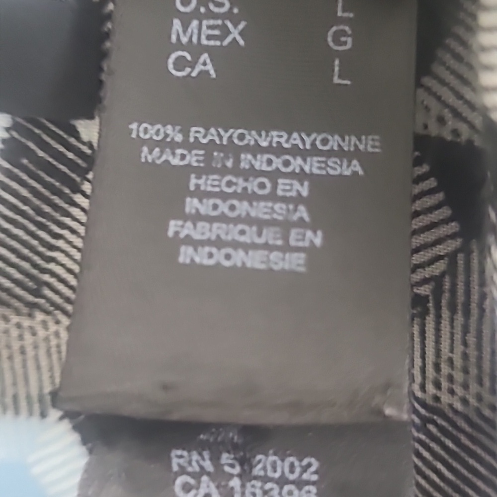 Claiborne Men's button down shirt short sleeve blue black geometric print EUC - Picture 5 of 5